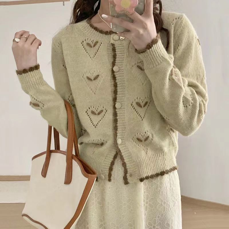 2023 South Korea Dongdaemun summer Korean version commuting sweet small fresh early autumn new knitted lady cardigan female