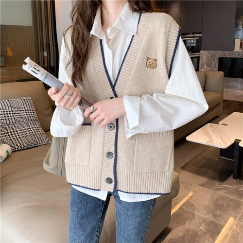 Japanese knitted vest cardigan women's 2023 autumn new loose college style sleeveless layered wool vest vest