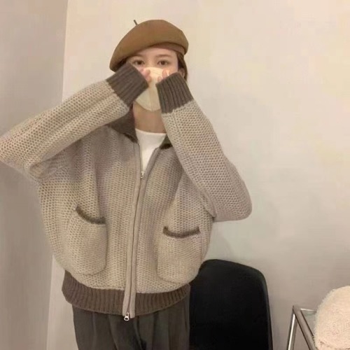 Lazy wind ins Korean niche design French grove autumn and winter Japanese color contrast knitted sweater cardigan jacket female