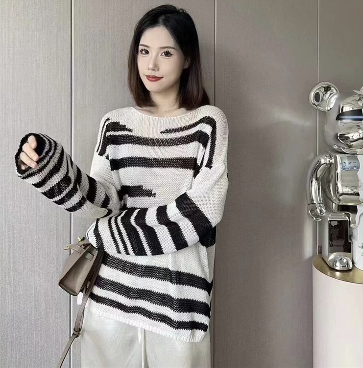 2023 autumn and winter knitted sweater women Korean Dongdaemun net red same style GLYP trendy brand knitted long-sleeved striped sweater women