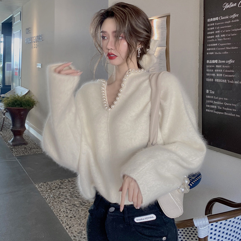 2023 new Korean Dongdaemun good quality gentle wind GLYP net red college lazy imitation mink hair beaded sweater