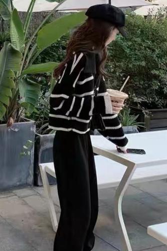 Striped Knitted Cardigan Sweater Jacket Women  Early Autumn New Loose Lapel Outerwear Versatile Short Tops