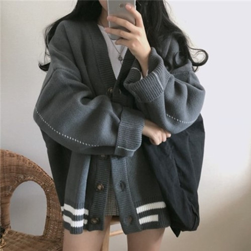 Knitwear women's autumn and winter Korean version loose all-match student V-neck small coat thickened lazy wind top sweater cardigan