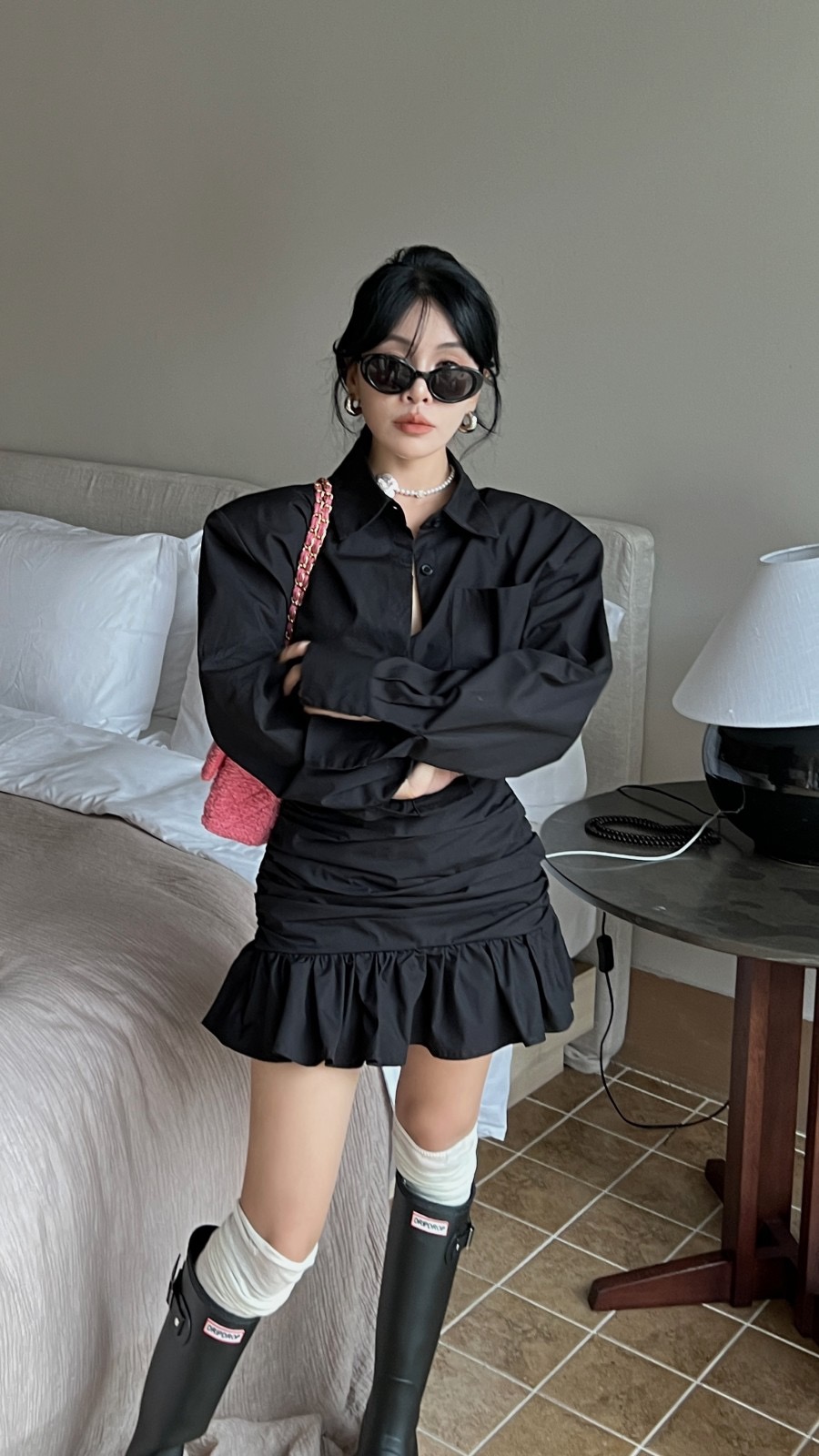 ALA Korean version 2023 temperament long-sleeved shirt + high waist wrinkled mermaid skirt sexy bag hip skirt hot girl suit female
