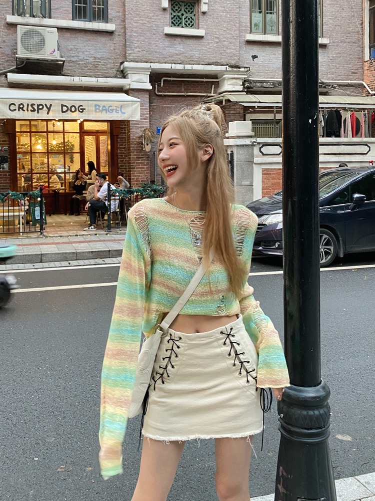 2023 Spring and Autumn New Women's Hong Kong Style Retro Chic Striped Sweater Design Feels Gentle Versailles Top French Style