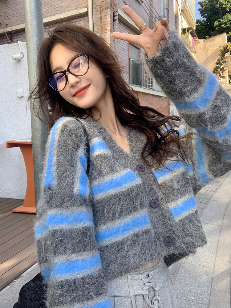 Yang Bubble gray hairy striped short sweater cardigan women 2023 spring new loose Korean version short top