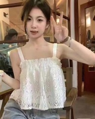 Korean version of the Japanese Dongdaemun ins tide ethnic holiday niche lace dark cute girl age-reducing camisole T