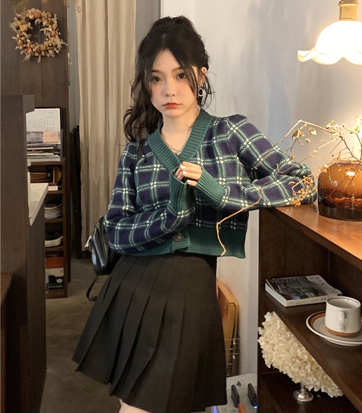 Korean style chic unique chic top women's spring college style super nice plaid age-reducing imitation mercerized cotton sweater