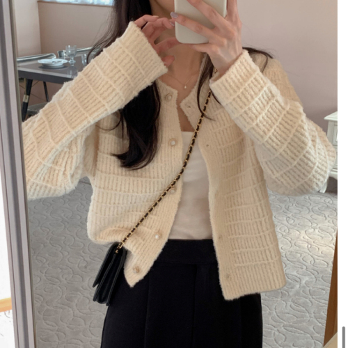 Korean chic early spring French texture woven small fragrance style single-breasted button short round neck knitted cardigan top women