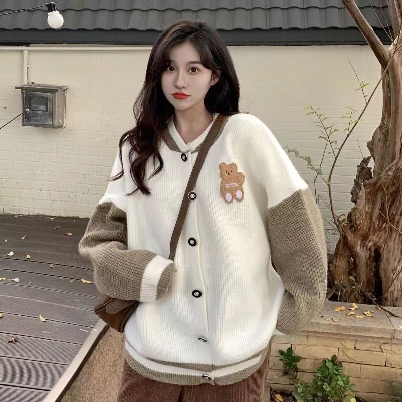 Autumn and winter sweet and spicy knitting cardigan bear embroidery color contrast stitching design sweater jacket jacket trendy core yarn