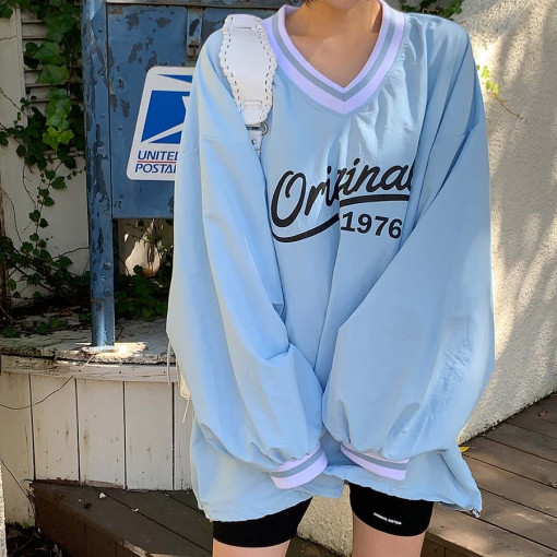 Slim retro American letter V-neck pullover long-sleeved T-shirt top