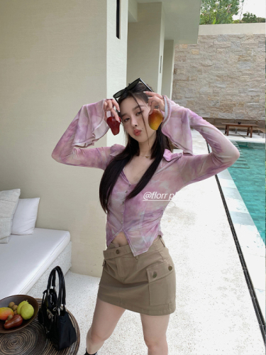 Hua Huayuan Florr Playa Dopamine Exquisite Slim Sweet and Cool Hot Girl Printed Mesh Sunscreen Shirt