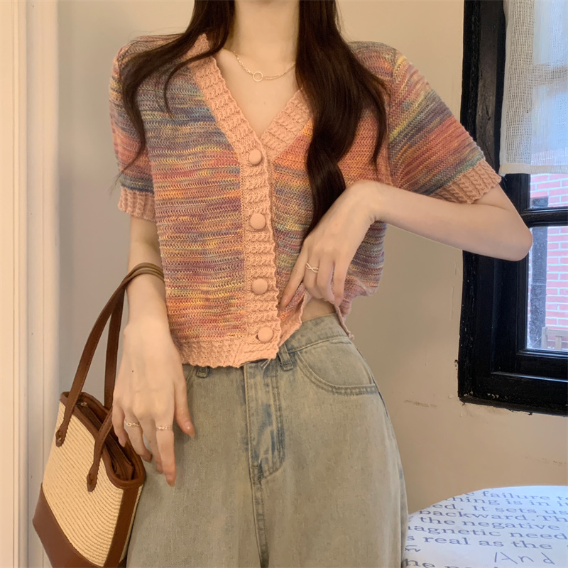 Real shot and real price Xiaoxiangfeng contrasting tie-dye v-neck short-sleeved sweater women's cardigan design loose short top