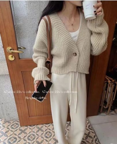 EKOOL Contains 18% Wool Thickened Turtleneck Sweater Women's Autumn and Winter New Versatile Loose Slim Sweater Cardigan Jacket