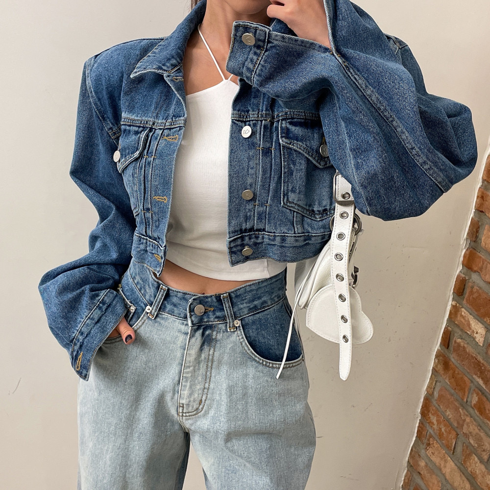 Washed blue buttoned pocket topstitched all-match loose denim short jacket