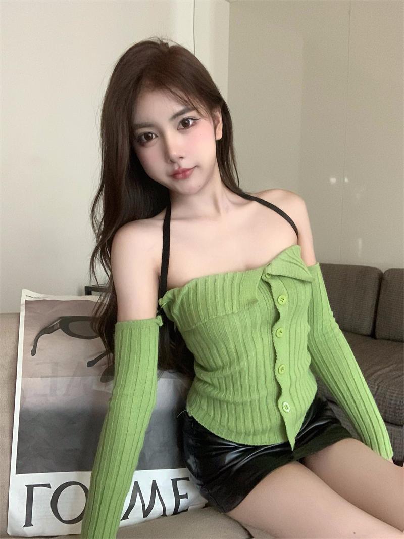Early autumn niche long-sleeved short section tight-fitting thin tube top knitted sweater women's long-sleeved single-breasted cardigan