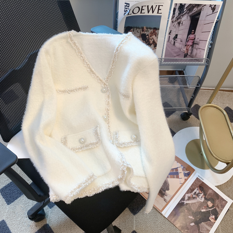 Short mink velvet white jacket women's 2023 spring and autumn new style knitted cardigan with French style