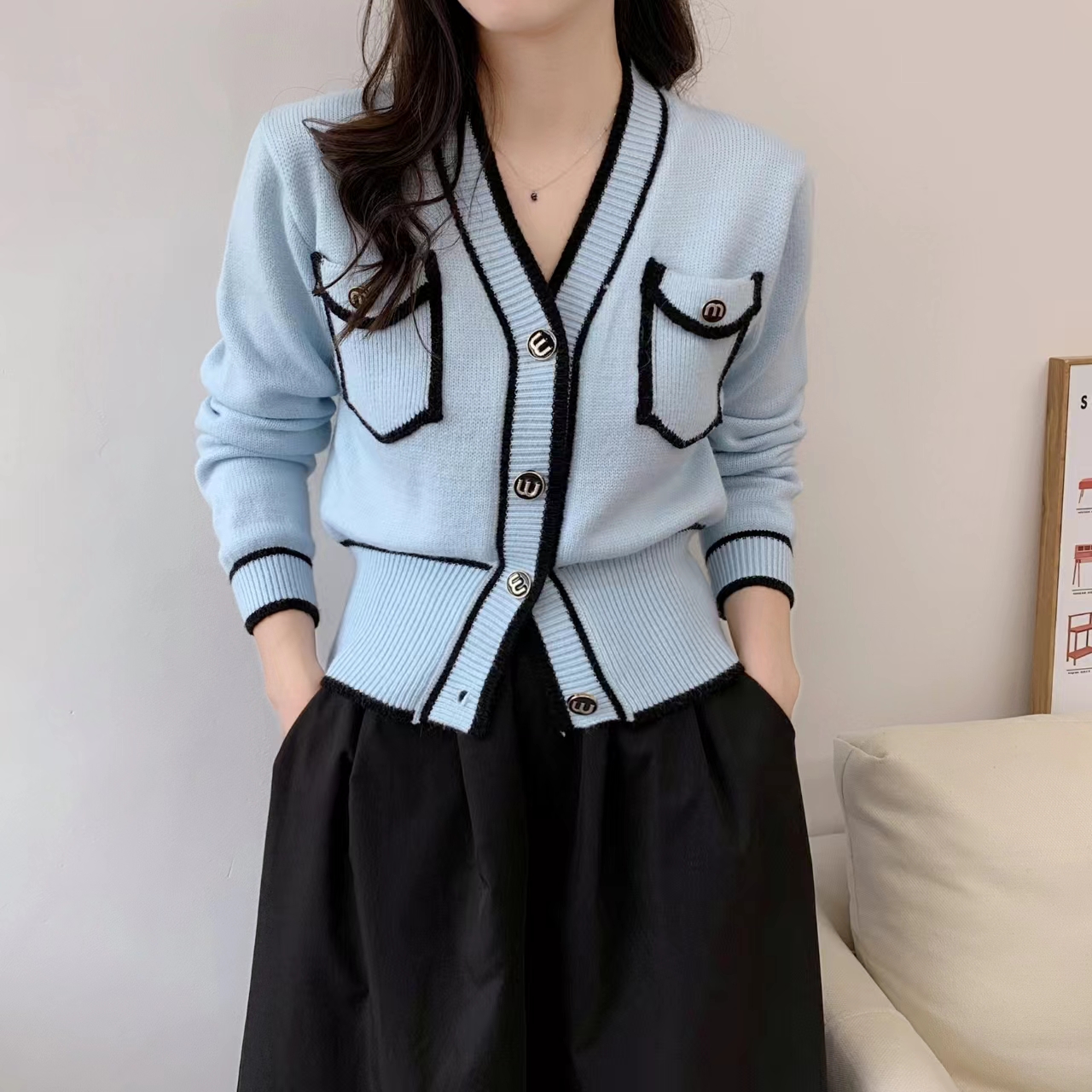 Temperament small fragrant style knitted cardigan jacket women's 2023 spring and autumn new loose and thin long-sleeved v-neck top