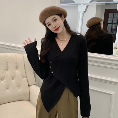 Niche design sense cross black long-sleeved knitted sweater women's early autumn foreign style small shirt beautiful all-match slimming tops