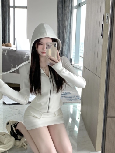 Casual sports suit women's autumn pure desire temperament hooded cardigan jacket skirt two-piece set