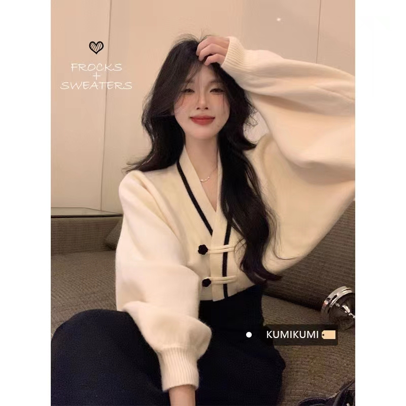 New Chinese style national style buckle knitted cardigan women's autumn milky soft waxy temperament high-end v-neck sweater coat
