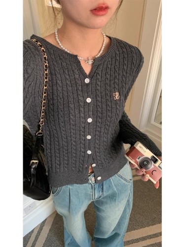 im to V-neck twist texture knitted sweater coat women's spring lazy contrast color letter embroidery top