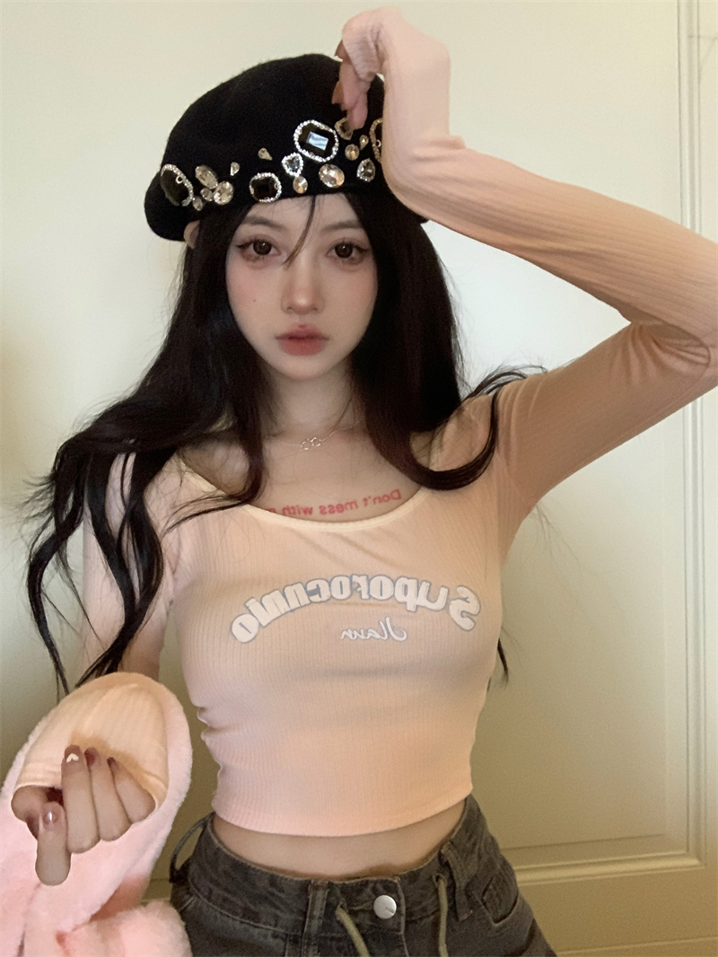Sweet and spicy letters square collar short T-shirt women 2023 summer new Korean version long-sleeved slim bottoming shirt black top