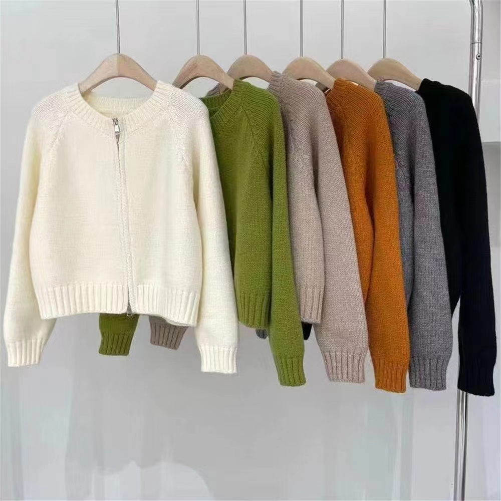 Zipper knitted sweater cardigan for women's early autumn short French retro high-end temperament loose coat top