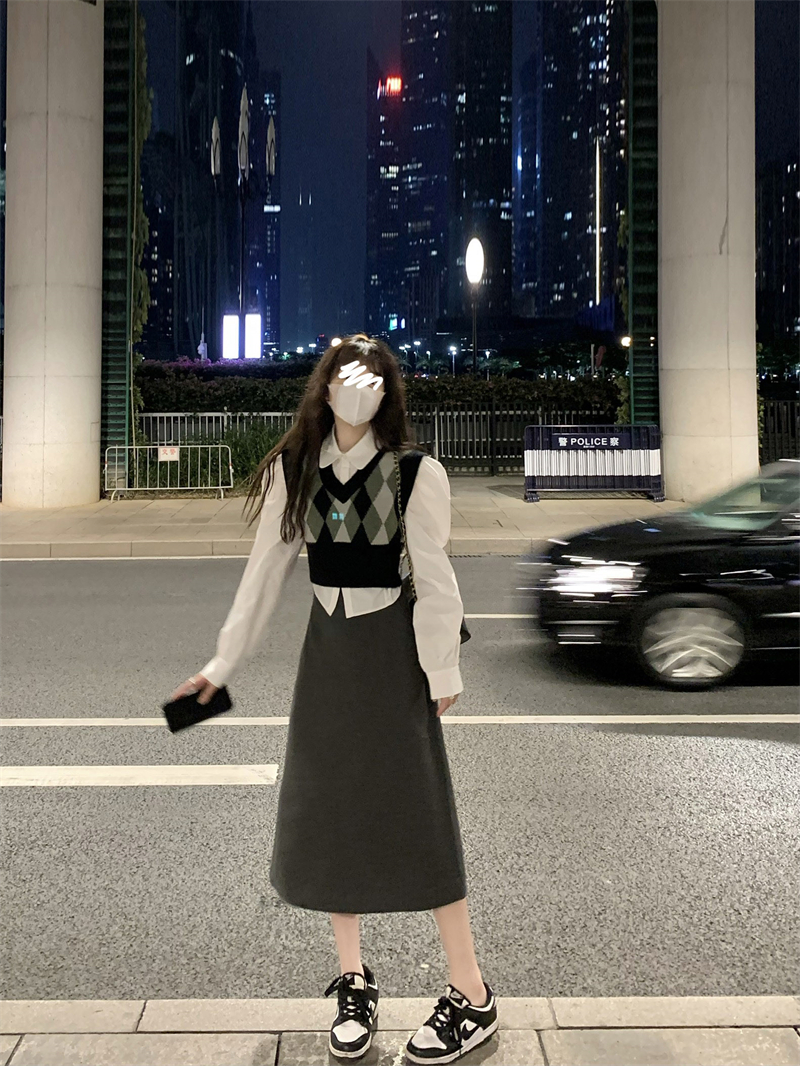 Diamond sleeveless knitted short vest + puff sleeve shirt + high waist skirt three-piece set