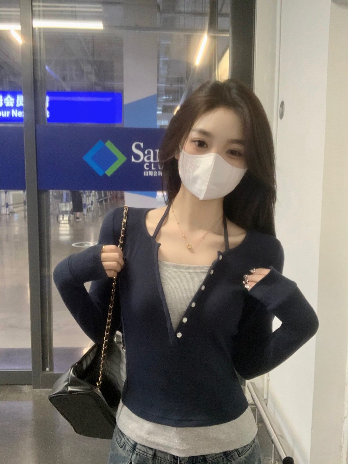 Korean fake two-piece design sense niche slim slim short early autumn new all-match top women