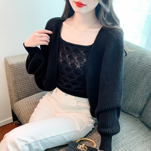 Shipped 2023 autumn and winter new camisole vest sweater small shawl coat two-piece set