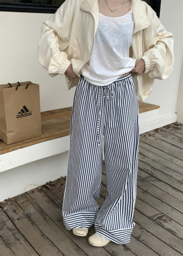 ~Korean style retro tooling jacket, short section, piled sleeves, early autumn, wide striped straight-leg mopping pants