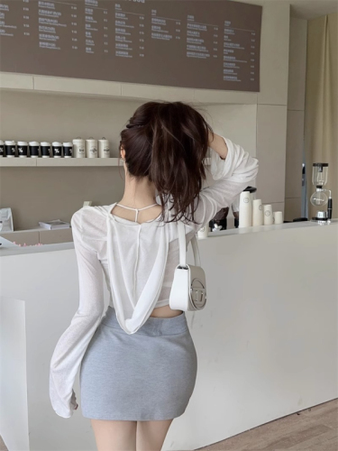 Official picture long-sleeved sunscreen shirt cool hot girl style hooded women's thin section design pure desire short crop top all-match