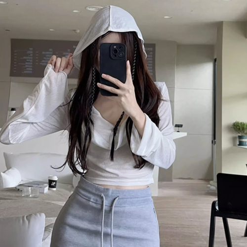 Official picture long-sleeved sunscreen shirt cool hot girl style hooded women's thin section design pure desire short crop top all-match