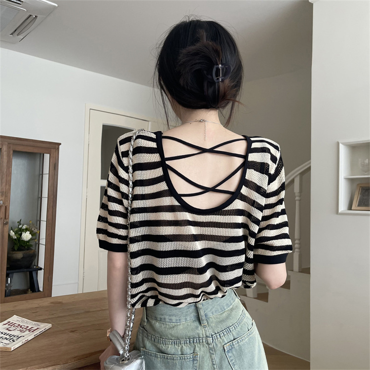 Back Hollow Slim T-shirt Female Fashion Personality Age Reduction Pure Color Bottom Shirt Summer