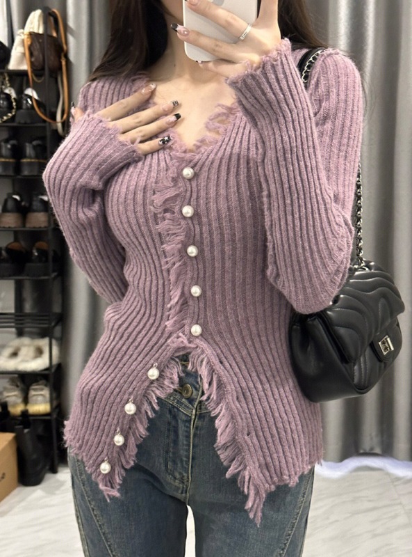 Korean version of spring new V-neck sweater solid color slim-fit pit strip thickened raw edge design knitted cardigan women