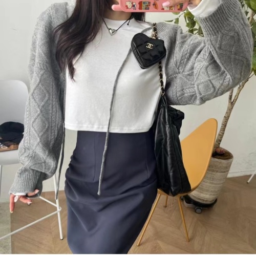 Korean Dongdaemun solid color twist tie long-sleeved knitted sweater blouse cardigan thickened