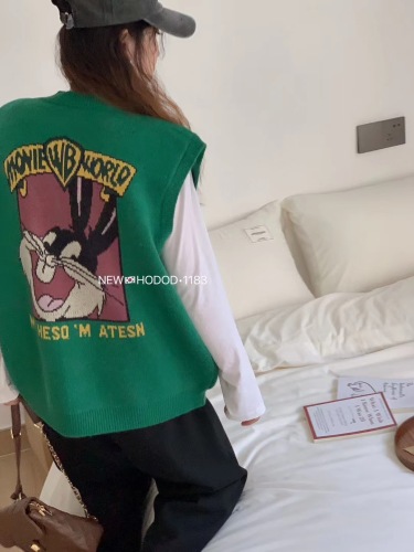 Cartoon tiger sweater vest female autumn and winter 2023 new loose sleeveless layered round neck knitted vest