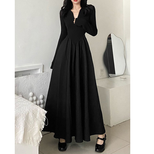 Hepburn style long-sleeved dress  autumn new design sense half zipper stitching slimming temperament slim little black dress