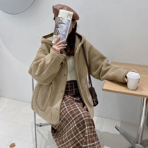 Winter new hooded lambswool jacket Korean version loose and thin all-match foreign style cardigan warm cotton clothing fashion trend