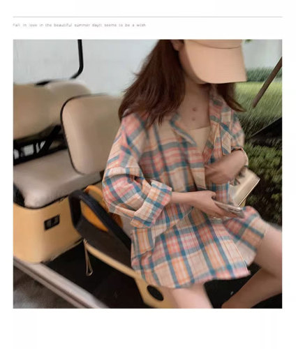 Plaid shirt women's spring and autumn new Korean version loose all-match Hong Kong flavor retro outerwear long-sleeved sunscreen top coat summer