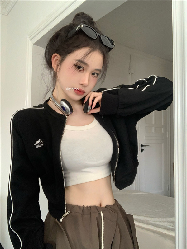 American Spice Girls Casual Sports Small Coat Women's Autumn Loose Slim Retro Black Short Cardigan Top