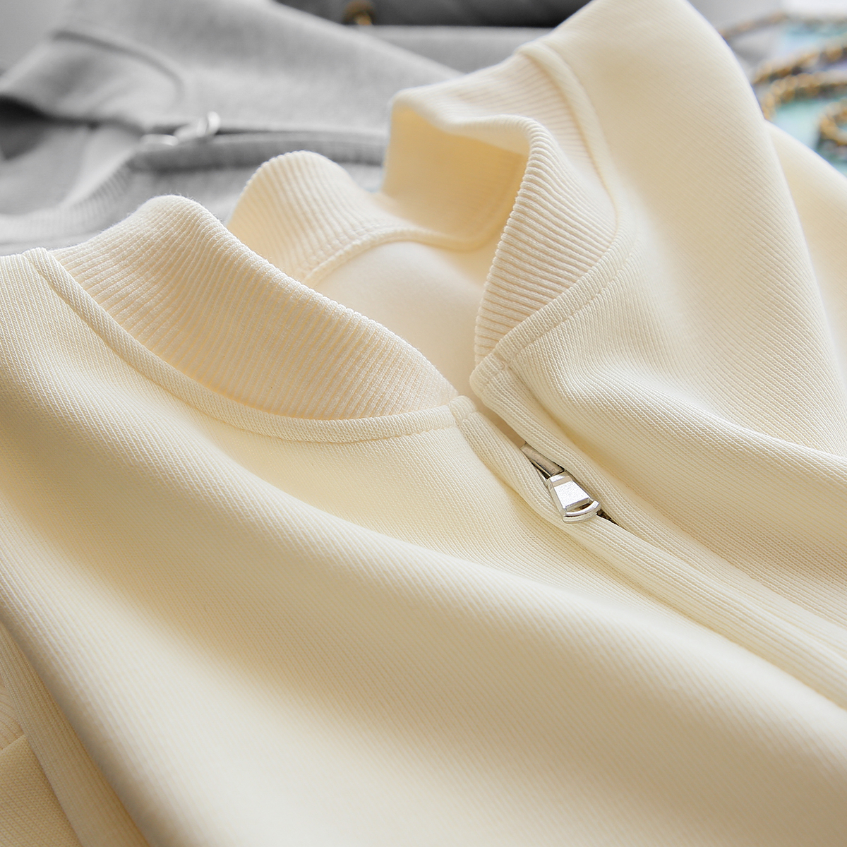 Official picture~ Huamian composite back collar wrapping round neck loose all-match solid color long-sleeved baseball jacket for women