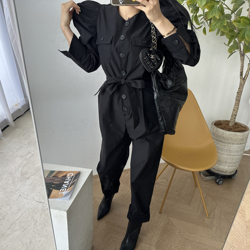 Age-reducing long-sleeved jumpsuit