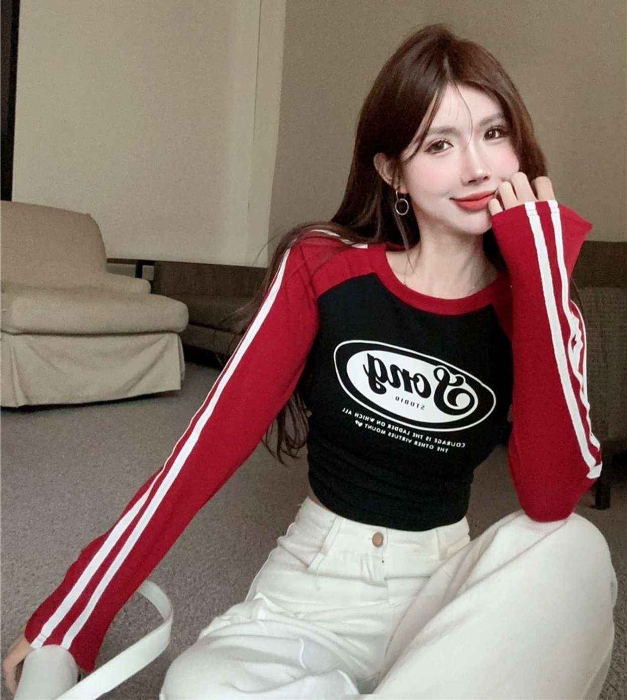 American hot girl style sexy all-match round neck long-sleeved t-shirt female design sense niche color matching bottoming shirt autumn new