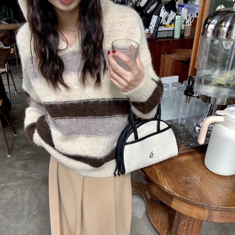 Autumn and winter new Korean version of soft waxy hooded pullover sweater women's lazy wind striped western style sweater tops for outerwear