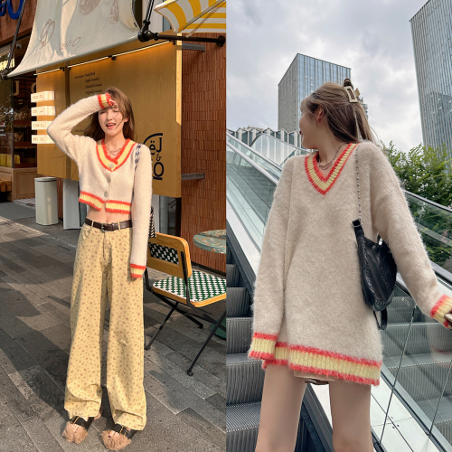 WANNANKE Mohair long-sleeved knitted soft waxy sweater for women in fall, long and short, contrasting color V-neck slimming top