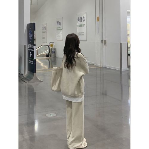 Autumn and winter milk style outfits, winter matching women's clothing, Korean style milk waxy style, gentle and lazy sweater two-piece suit for women