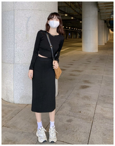 Retro De Velvet Warm Hong Kong Style Sexy Temperament Fashion Suit Women's 2023 New Top and Skirt Two-piece Set
