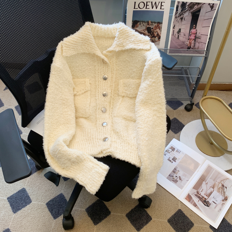 2023 new autumn and winter cardigan thickened winter short outerwear winter small spring and autumn sweater coat female